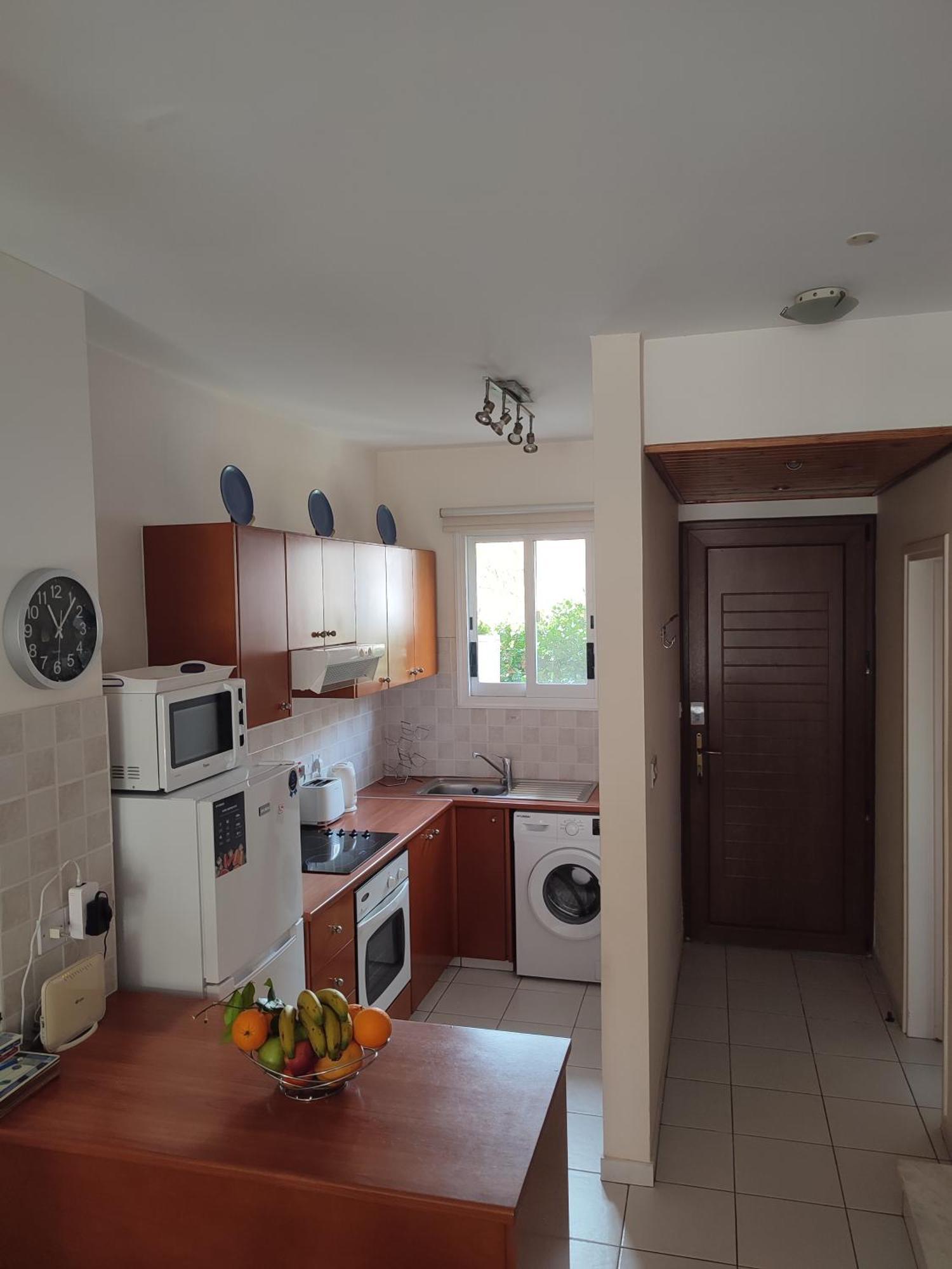 Aurora Townhouse - Complimentary Paphos Airport Transport Villa Exterior photo
