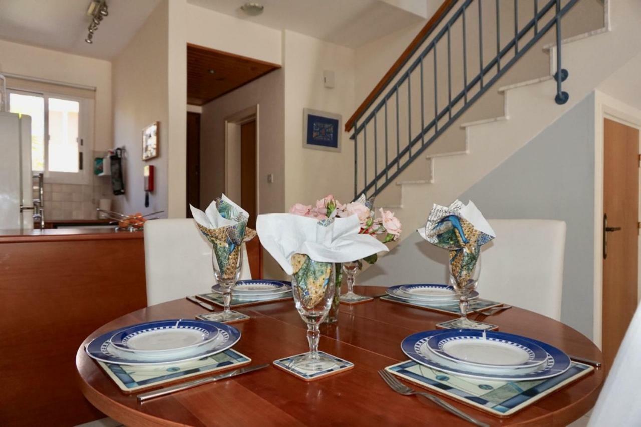 Aurora Townhouse - Complimentary Paphos Airport Transport Villa Exterior photo